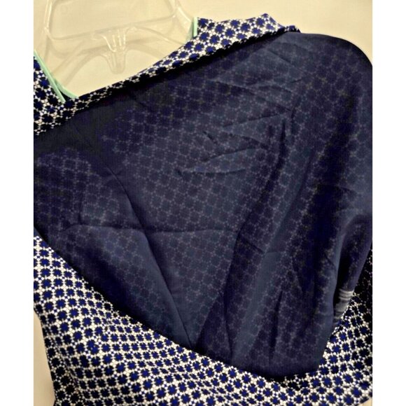 Vince Camuto Sleeveless Blouse Size Medium - Picture 8 of 8